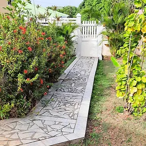  Hébergement de vacances Fleurs De Bambou